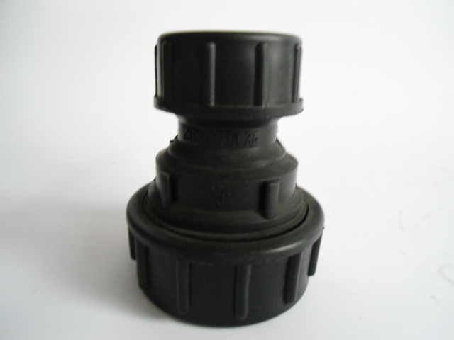 鎖扣變徑直通PE快接變徑直接 PE 快速轉接頭 異徑直接 大小頭 農業水管配件